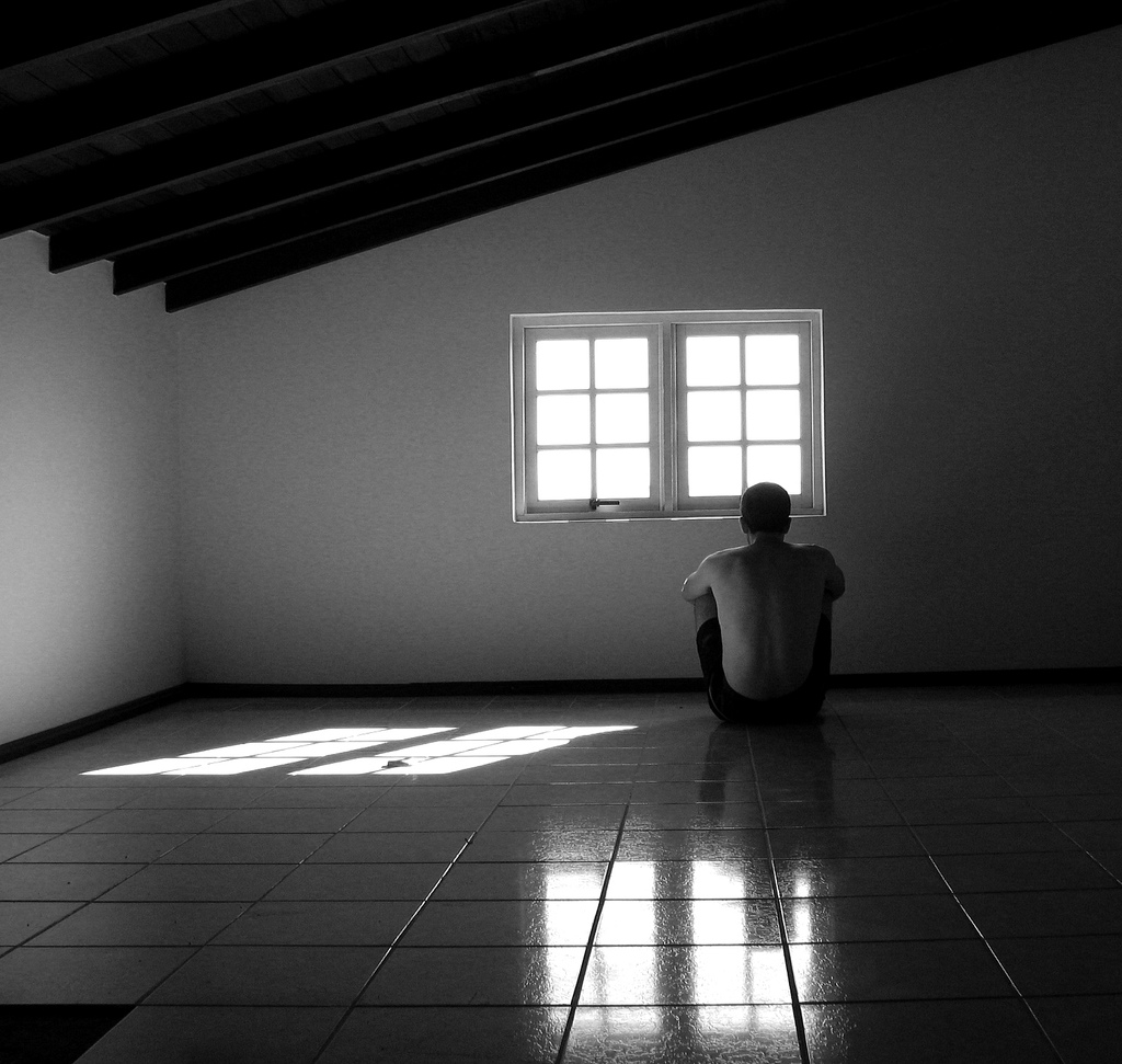 Se Sentindo Sozinho Blog Eu Compraria